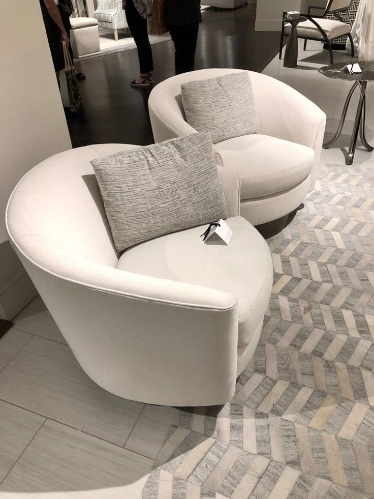 Arm chair