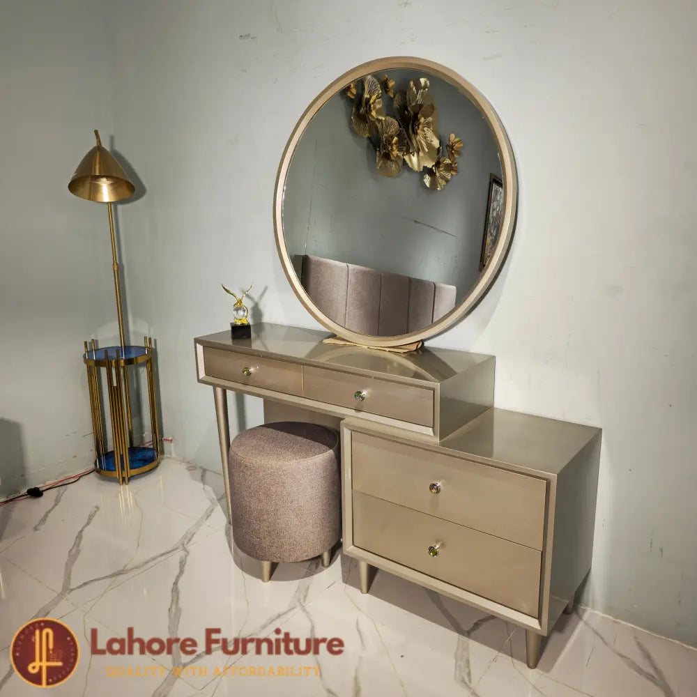 Elegant and Cozy Bed Set # MD09
