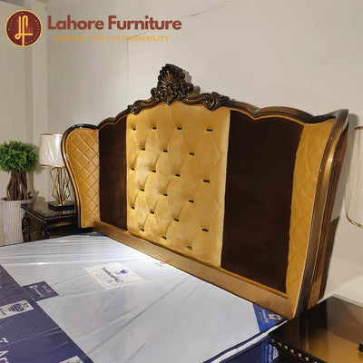 Classic & Comfortable Bed Set # HCR14