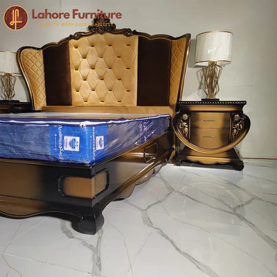 Classic & Comfortable Bed Set # HCR14