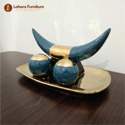 Elegant & Stylish Sets for Dining Tables