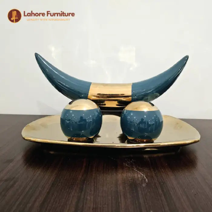 Elegant & Stylish Sets for Dining Tables