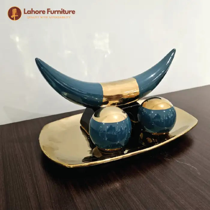 Elegant & Stylish Sets for Dining Tables